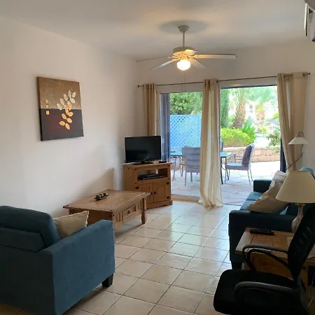 Limnaria Gardens Two Bed With Terrace And Pool Close To דירה