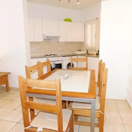 Limnaria Gardens Two Bed With Terrace And Pool Close To Lejlighed *